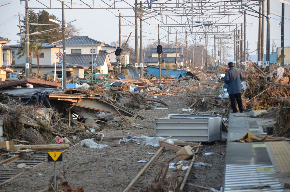 11-Yamamoto-stasie-se-verwoesting-blootgele