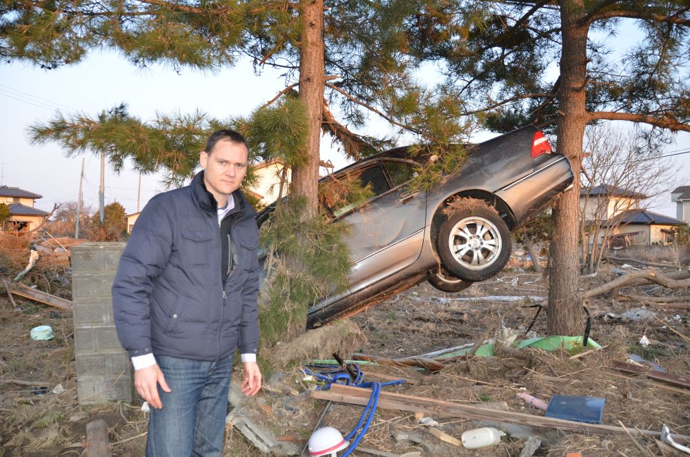 14-Motors-is-meegesleur-soos-stukkie-speelgoed